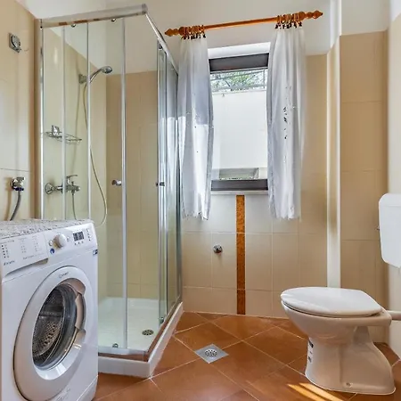 Apartment Ruzica *
