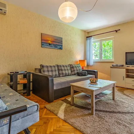 Apartment Ruzica *